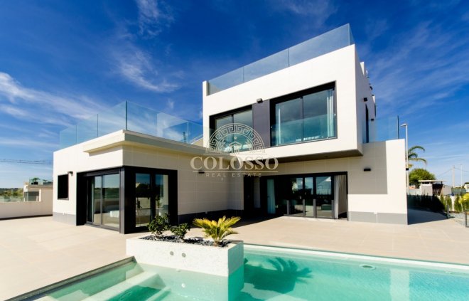 Villa - Resale - Orihuela Costa -
                Campoamor
