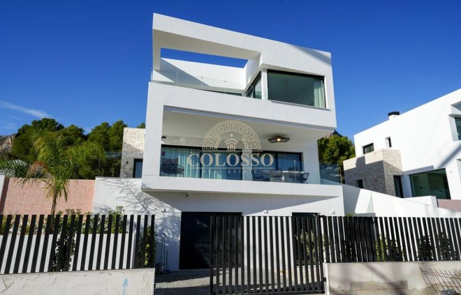 Villa - Reventa - Polop -
                Urbanizaciones