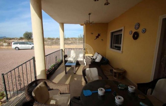 Revente - Villa -
Pinoso