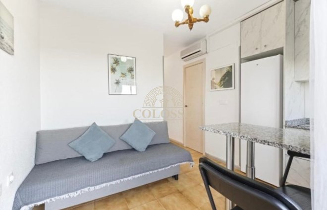 Alquiler - Apartamento / piso -
Torrevieja