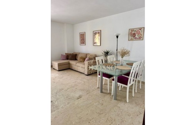 Alquiler - Apartamento / piso -
Orihuela Costa - Punta Prima