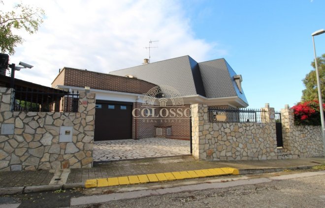 Resale - Villa -
Cullera - Bonavista - Lago San Lorenzo