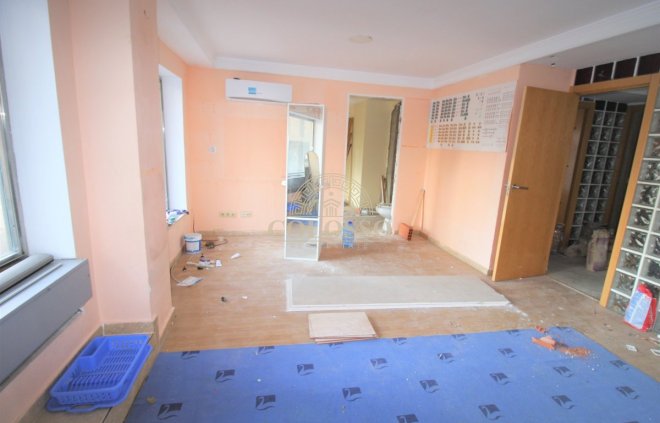 Resale - Commercial Premises -
Torrevieja - Centro