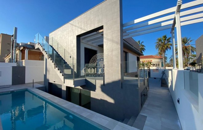 New Build - Villa -
Torrevieja - La Mata pueblo