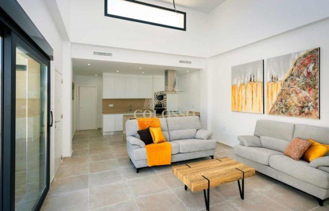 New Build - Villa -
Daya Nueva - CENTRO