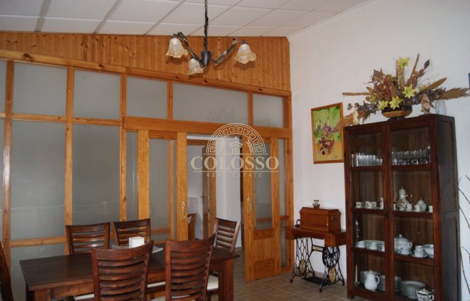 Resale - Finca rústica -
Finestrat - Finestrat pueblo