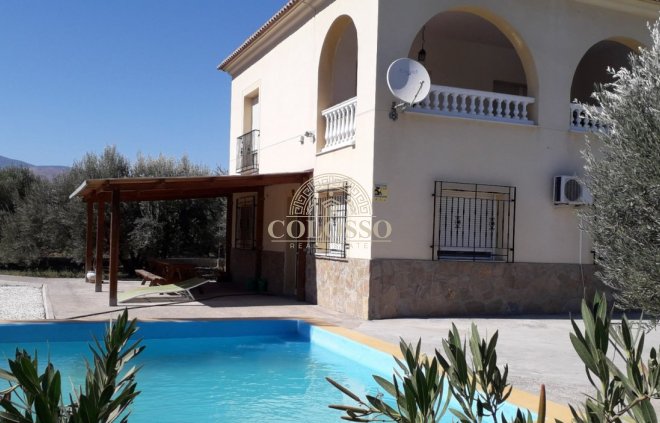 Revente - Casa con terreno -
Alsodux - ALMERIA