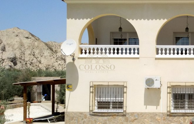 Revente - Casa con terreno -
Alsodux - ALMERIA