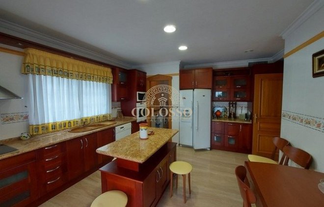 Resale - Villa -
Torrevieja - La veleta