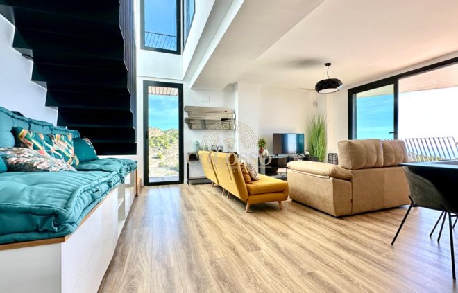 Resale - Penthouse -
Villajoyosa - 1a linea