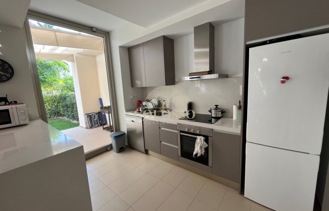 Resale - Chalet -
Villajoyosa - 1a linea
