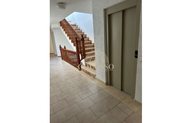 Resale - Apartamento -
Torrevieja - La Mata