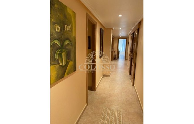 Resale - Apartamento -
Torrevieja - Centro