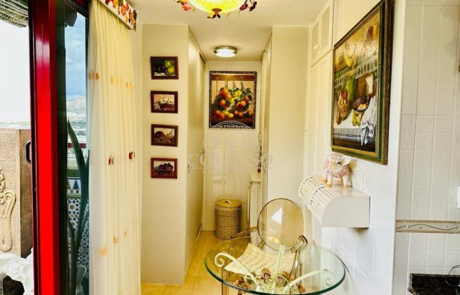 Resale - Piso -
Benidorm - Poniente