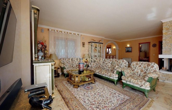 Resale - Villa -
Calpe - Maryvilla