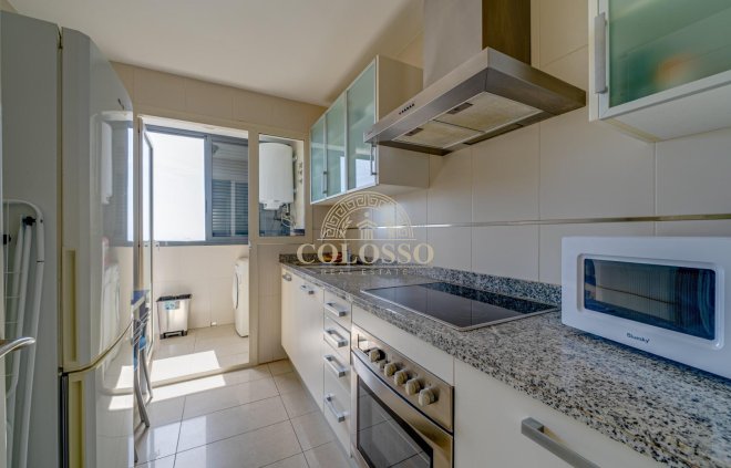 Resale - Apartamento -
Benidorm - Levante
