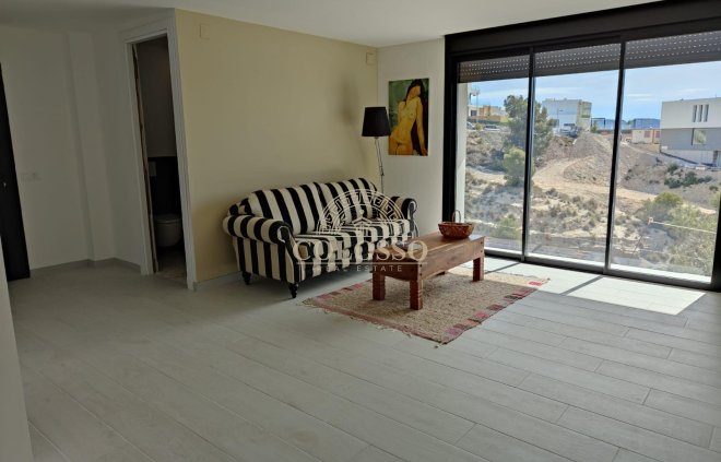 Resale - Villa -
Finestrat - Balcón de finestrat
