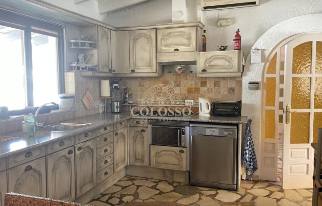 Resale - Villa -
l'Alfas del Pi - Belmonte