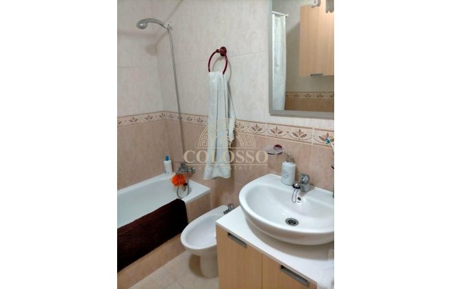 Resale - Apartamento -
l'Alfas del Pi - Centro