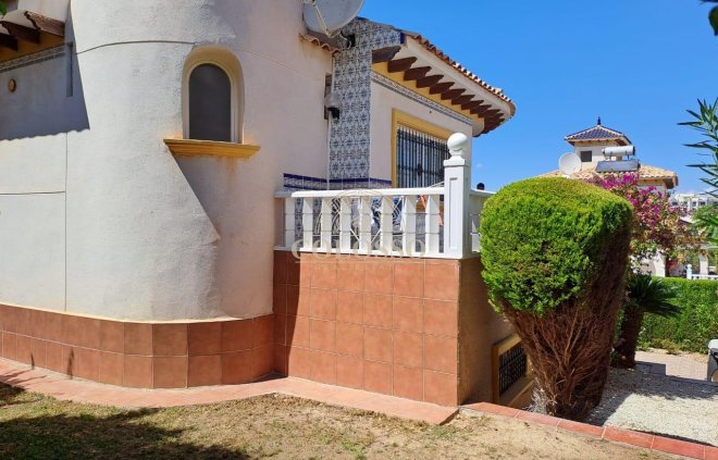 Reventa - Villa -
Orihuela Costa - Villamartín