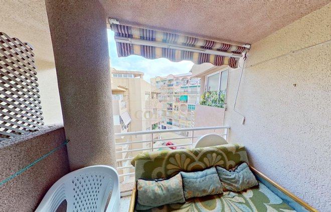 Resale - Apartamento -
Torrevieja - Playa del Cura