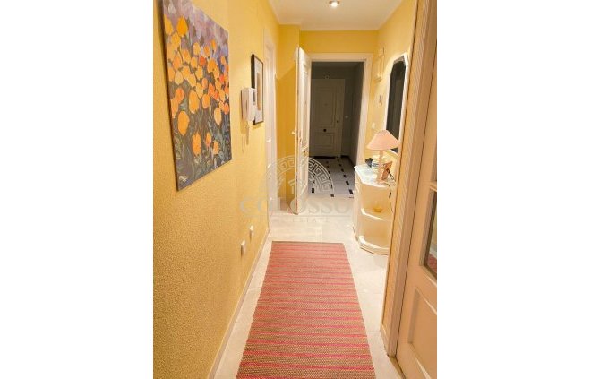 Resale - Apartamento -
Torrevieja - Paseo maritimo