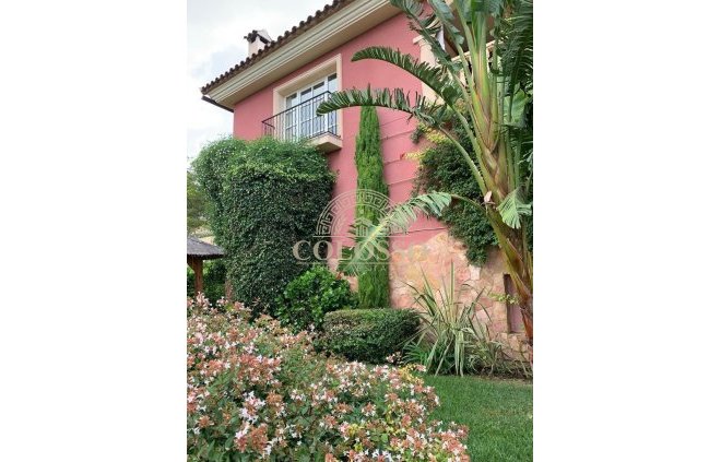 Resale - Chalet -
Altea - Galera de las palmeras