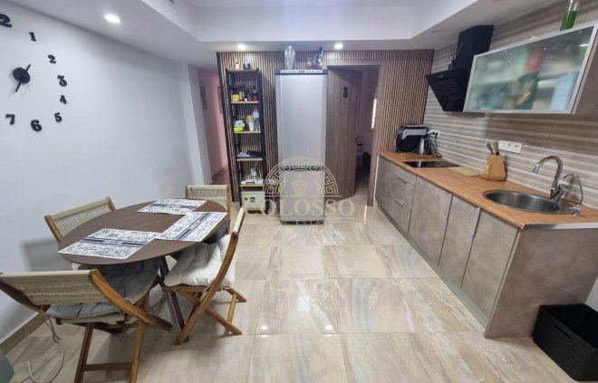 Reventa - Apartamento -
Torrevieja - Centro