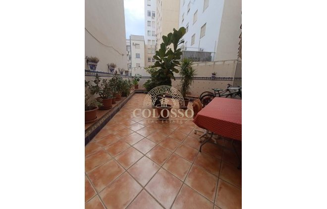Resale - Piso -
Gandía - Centro