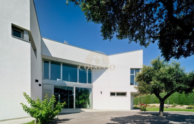 Resale - Villa de Lujo -
Las Rozas de Madrid - Molino de la Hoz