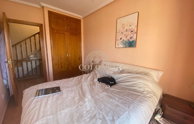 Resale - Casa Tipo Dúplex -
Torrevieja - Habaneras