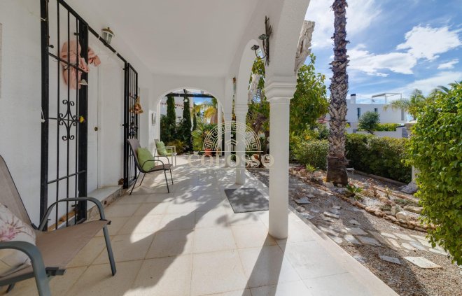 Resale - Apartamento -
Orihuela Costa - Cabo Roig