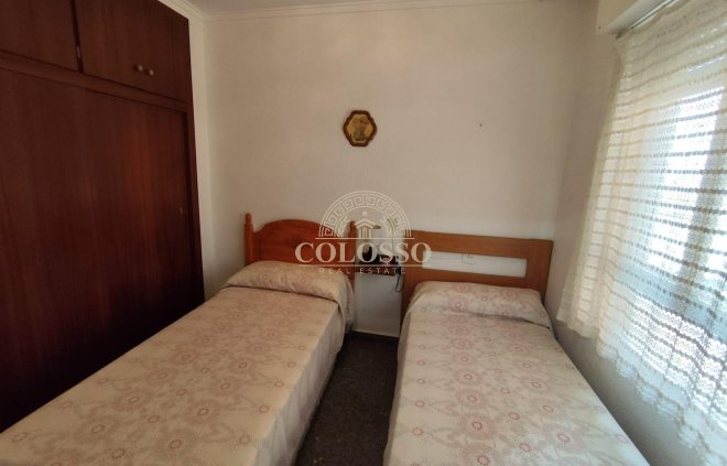 Resale - Apartamento -
Guardamar del Segura - Pueblo