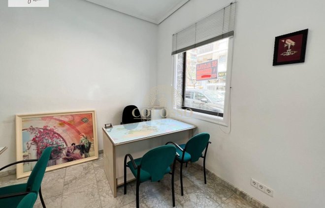 Location - Oficina -
Valencia - La Raiosa