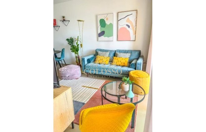 Resale - Apartamento -
Benidorm - Poniente