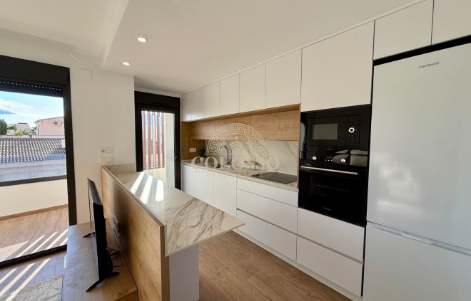 Obra nueva - Apartamento -
Redován