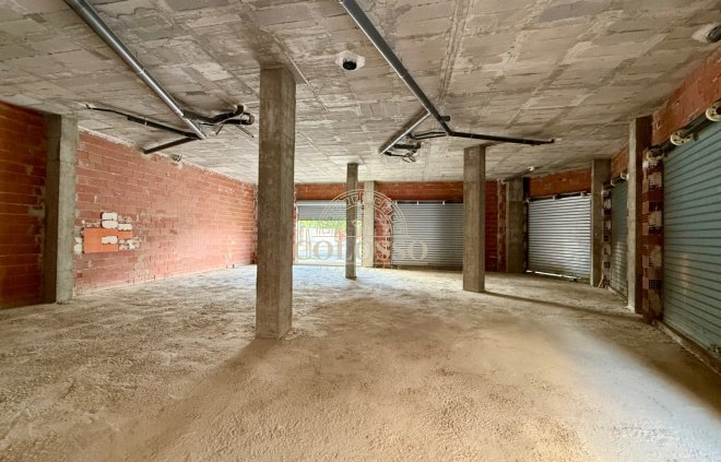 Reventa - Local Comercial -
Rafal