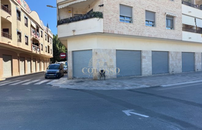 Reventa - Local Comercial -
Rafal