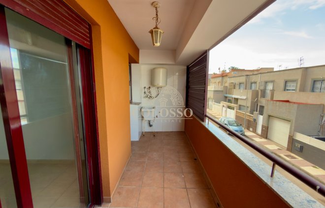 Reventa - Apartamento / piso -
Alsodux - ALMERIA