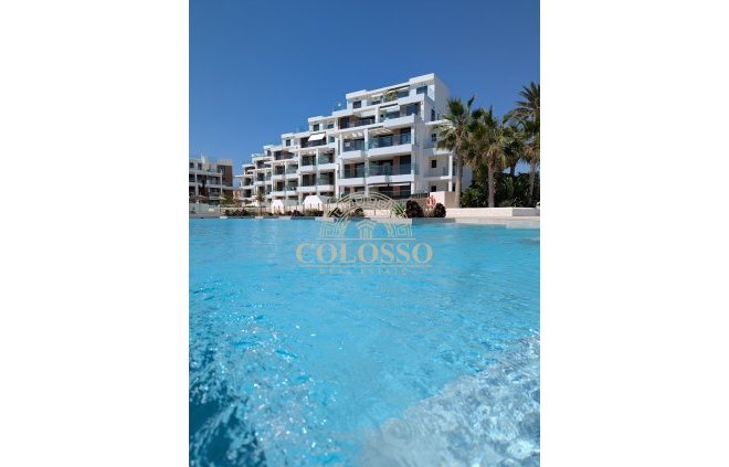 Nouvelle construction - apartment -
Denia