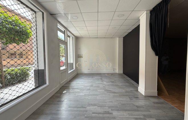 Alquiler - Local Comercial -
Orihuela