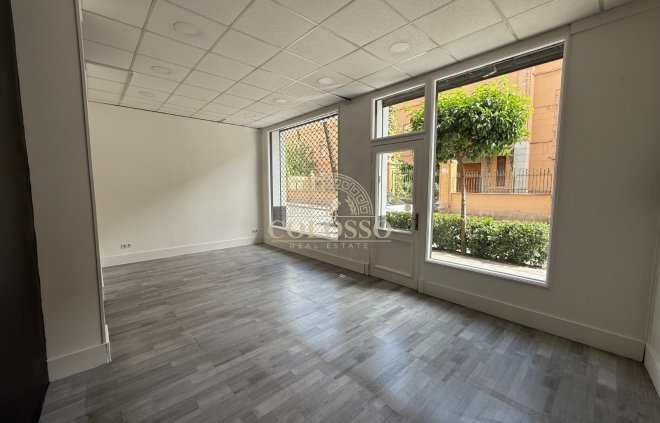 Alquiler - Local Comercial -
Orihuela