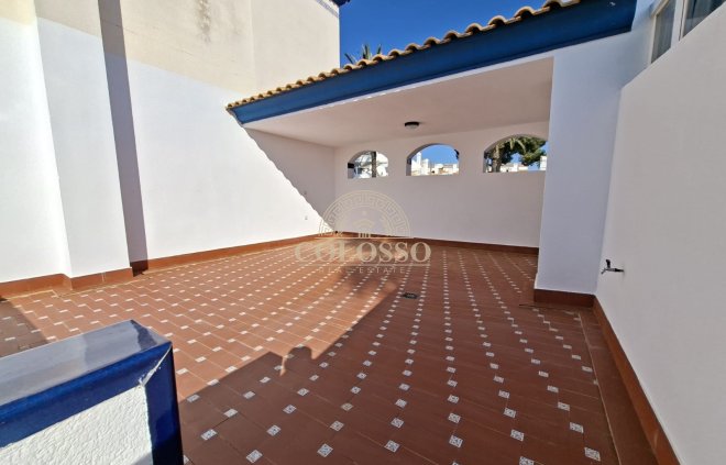 Reventa - Adosado -
Orihuela Costa - Villamartín