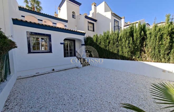 Reventa - Adosado -
Orihuela Costa - Villamartín