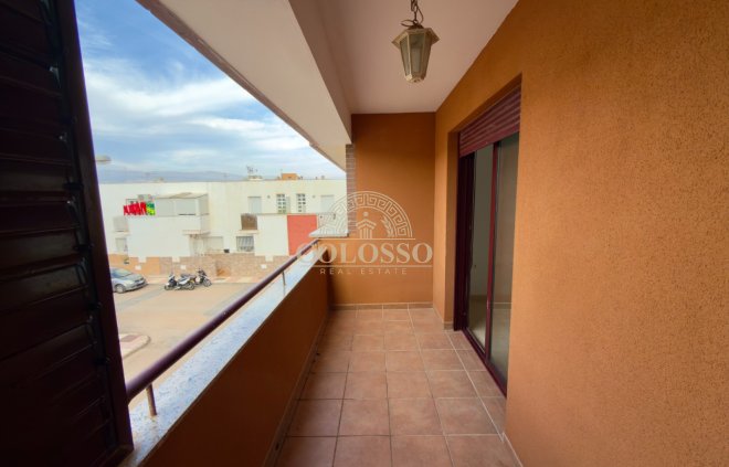 Reventa - Apartamento / piso -
Alsodux - ALMERIA