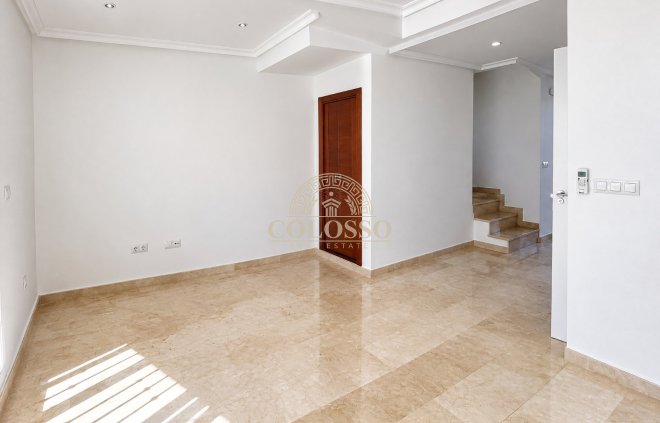 Alquiler - Villa -
Guardamar del Segura - Urbanizaciones