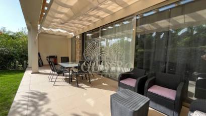 Resale - Chalet -
Villajoyosa - 1a linea