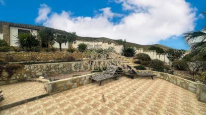 Resale - Villa -
Agost