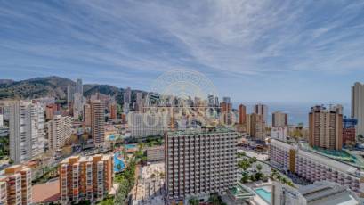 Resale - Apartamento -
Benidorm - Levante