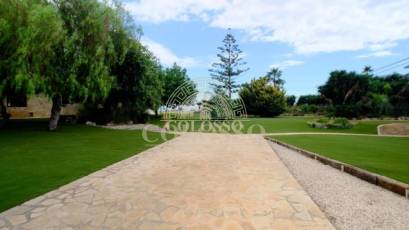 Resale - Villa -
Benissa - Fustera